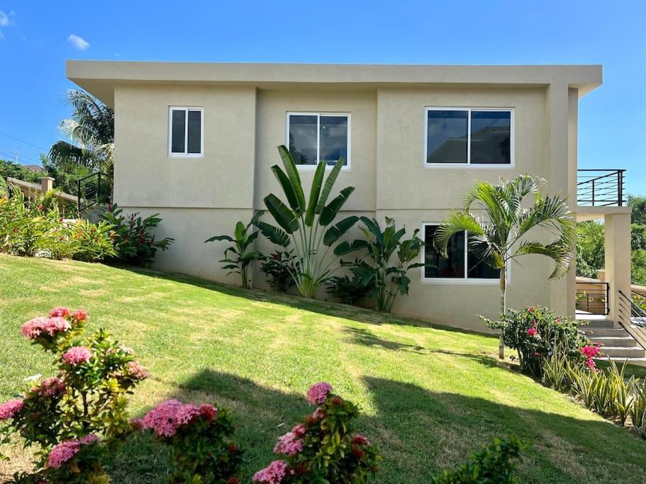 Apartamento The Indianna ~ Luxury Pool & *