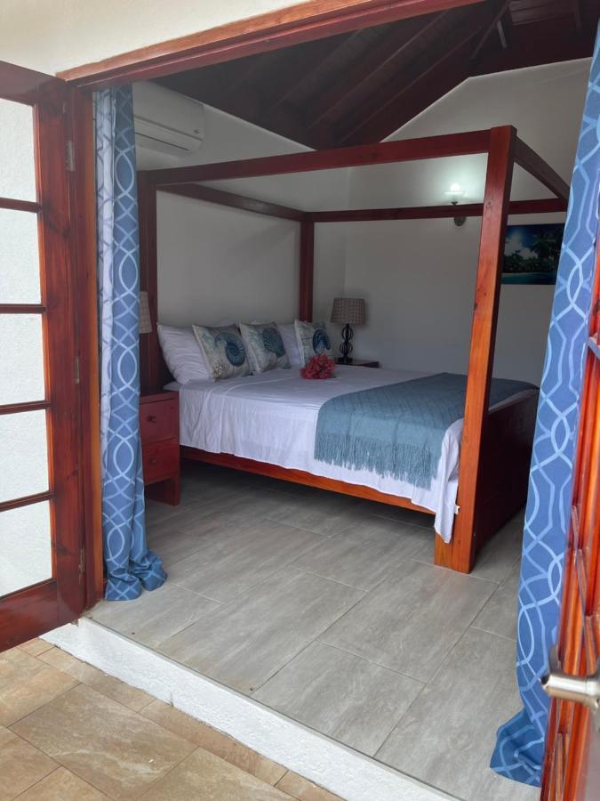 Guest house Cozy Oceanfront Hidden Treasure