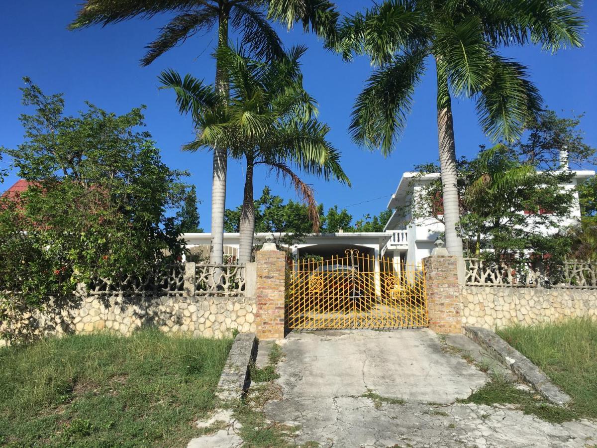 Gasthof African Symbol Montego Bay
