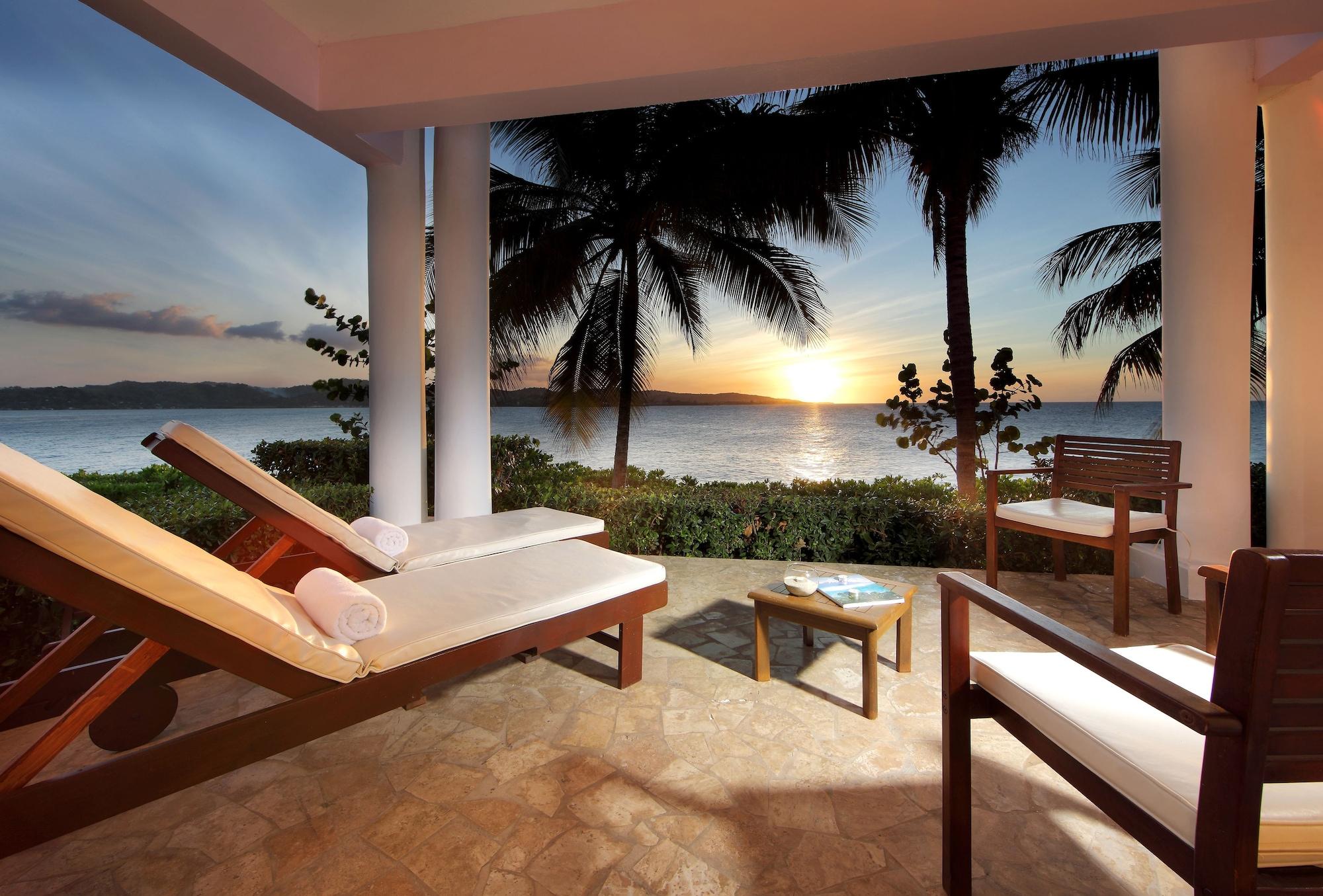 Grand Palladium Lady Hamilton & Resort 5*