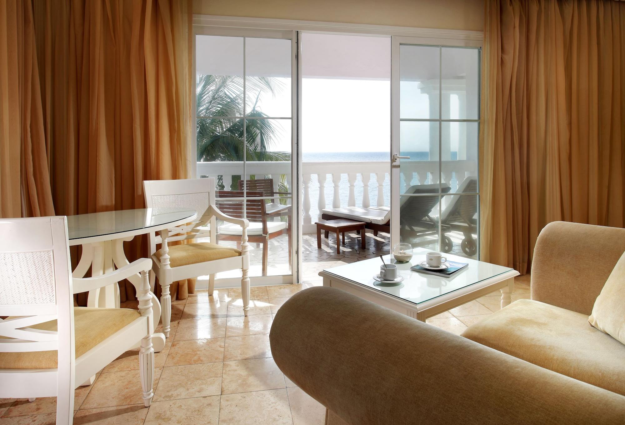 Resort Grand Palladium Lady Hamilton &