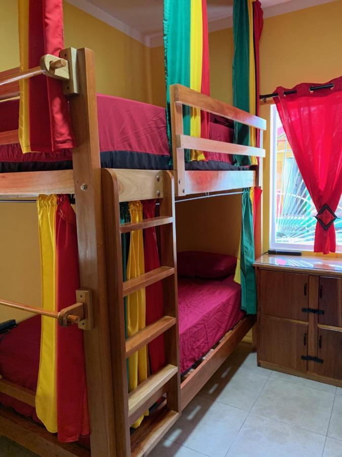 Queendom Farm And Hostel Oracabessa