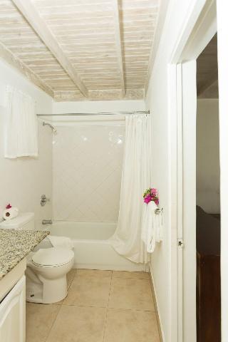 Hotel Paradise 7 Mile Beach Kingsize