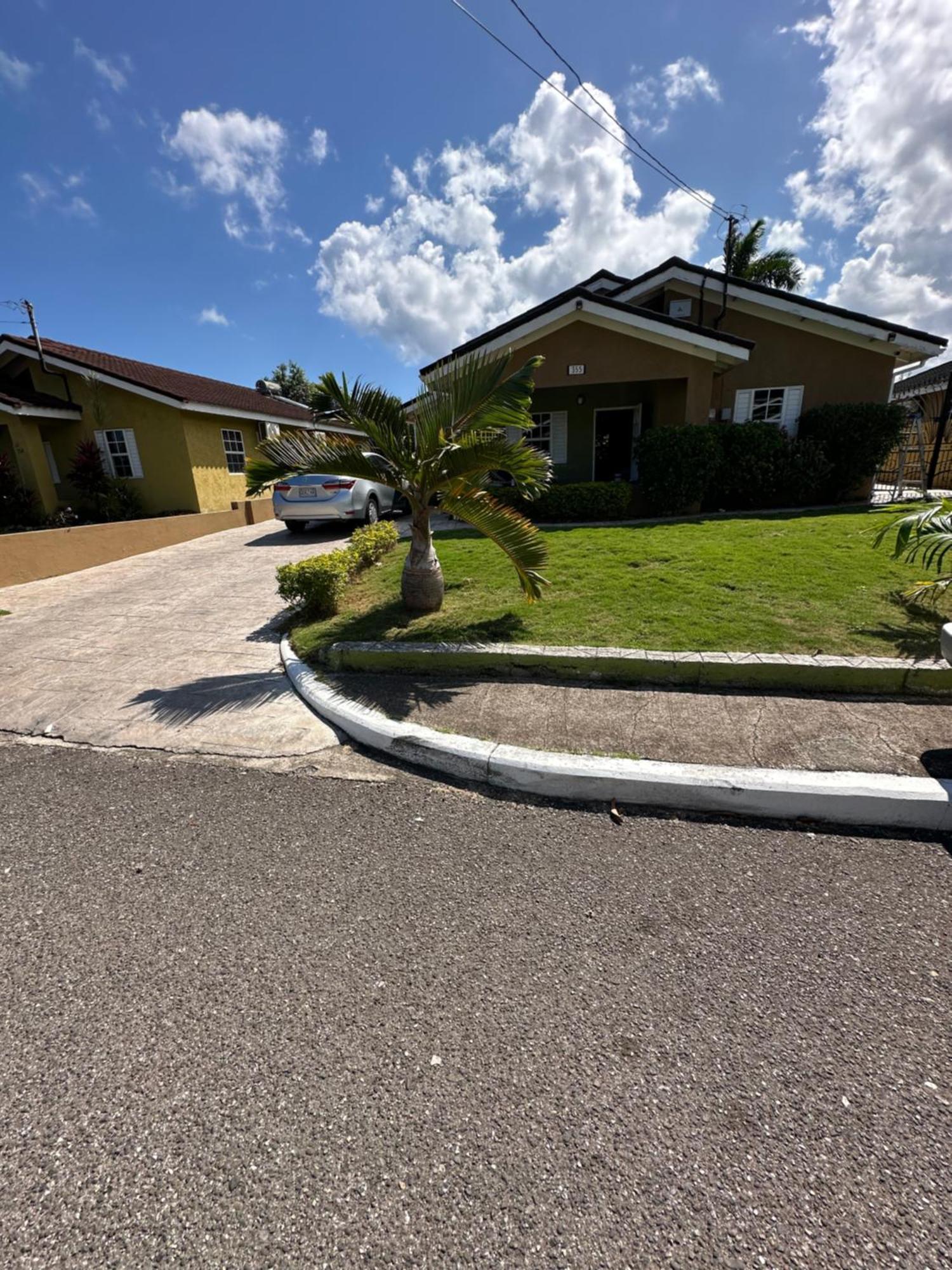 Villa Oasis Drax Hall Guest house *