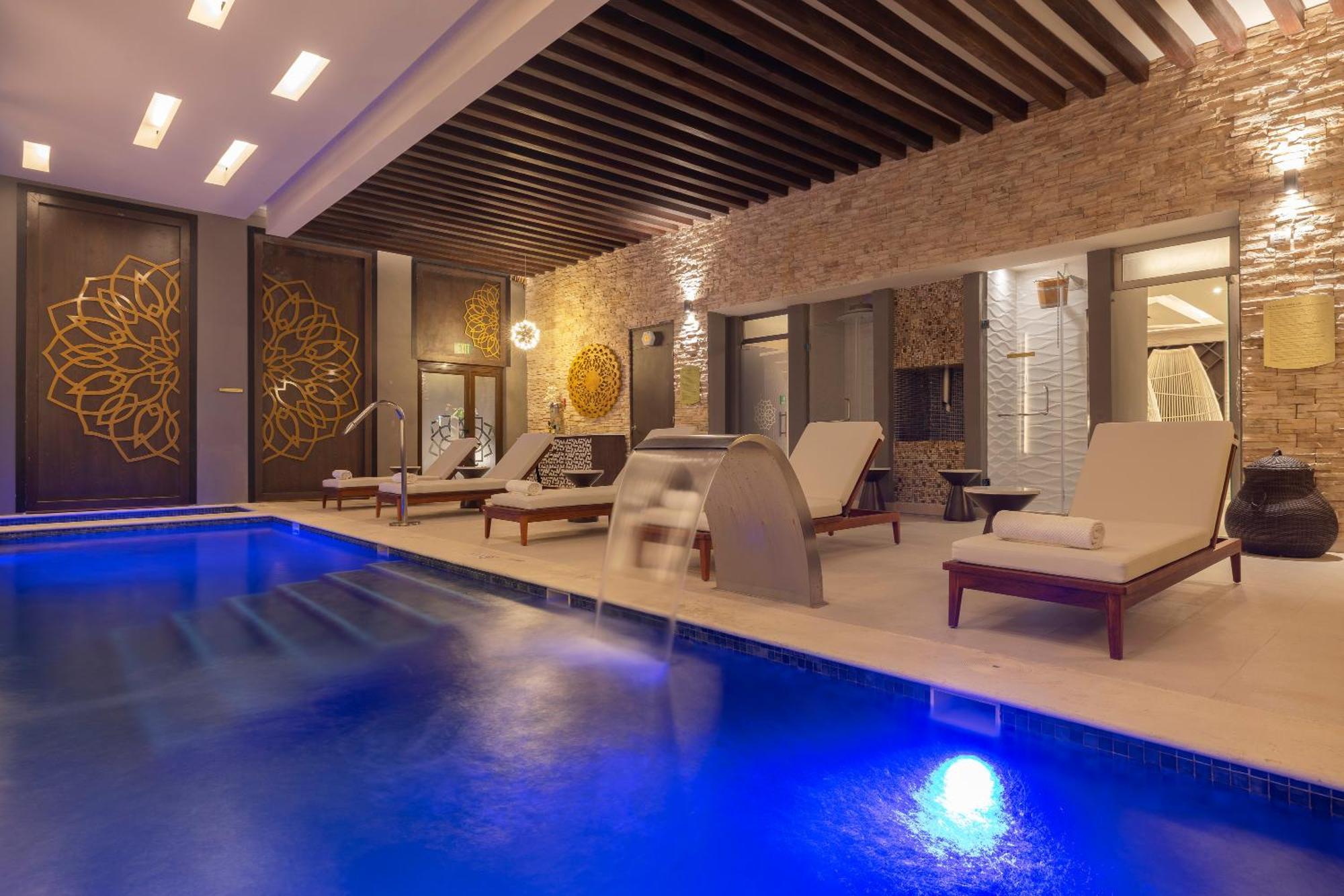 Resort Hideaway At Royalton Blue Waters, An Autograph Collection - Adults Only 5*
