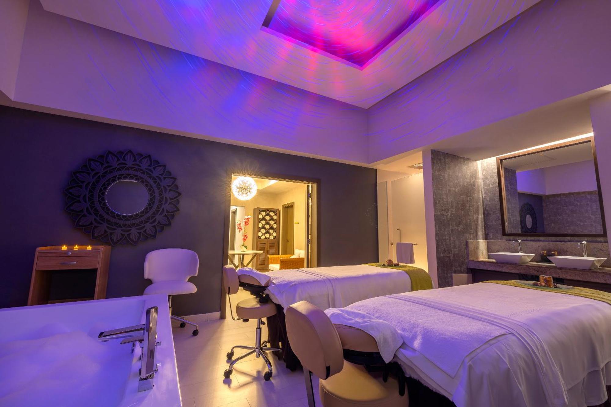 Hideaway At Royalton Blue Waters, An Autograph Collection - Adults Only Resort
