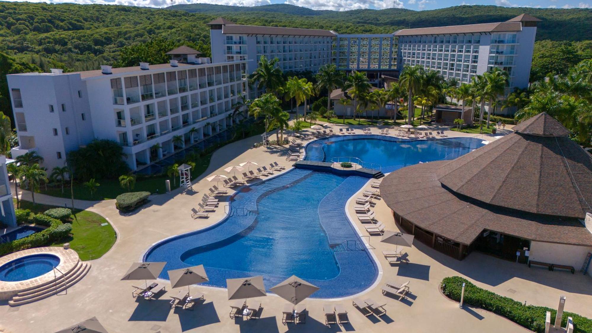 Resort Hideaway At Royalton Blue Waters, An Autograph Collection - Adults Only