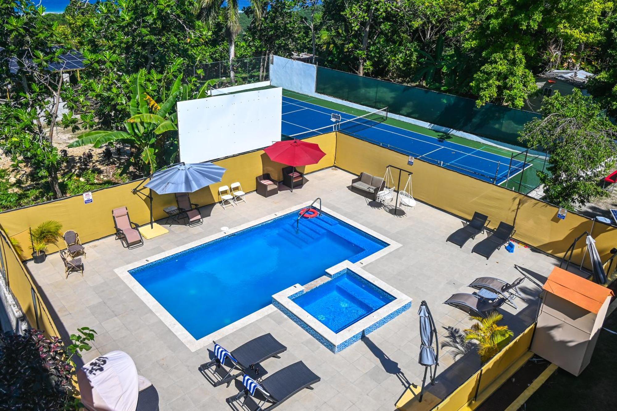 Takuma Boutque & Villa Montego Bay