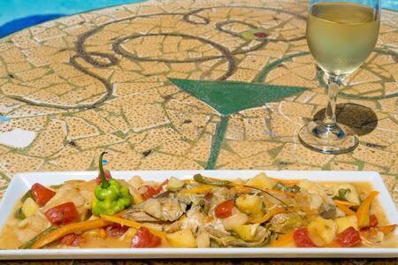 Hospitality Expert Zeppelin - Tour Pool Bar * Montego Bay