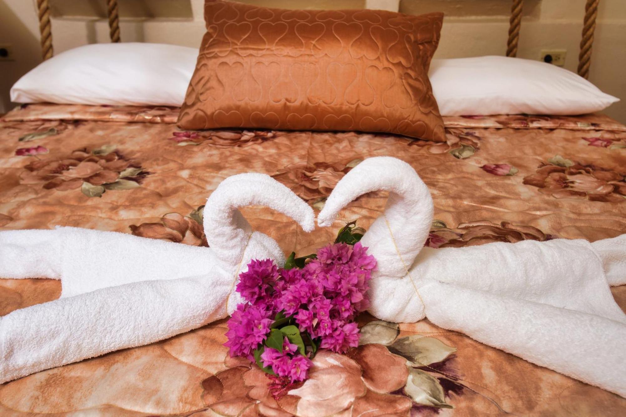 Strawberry Fields Together Inn Robins Bay