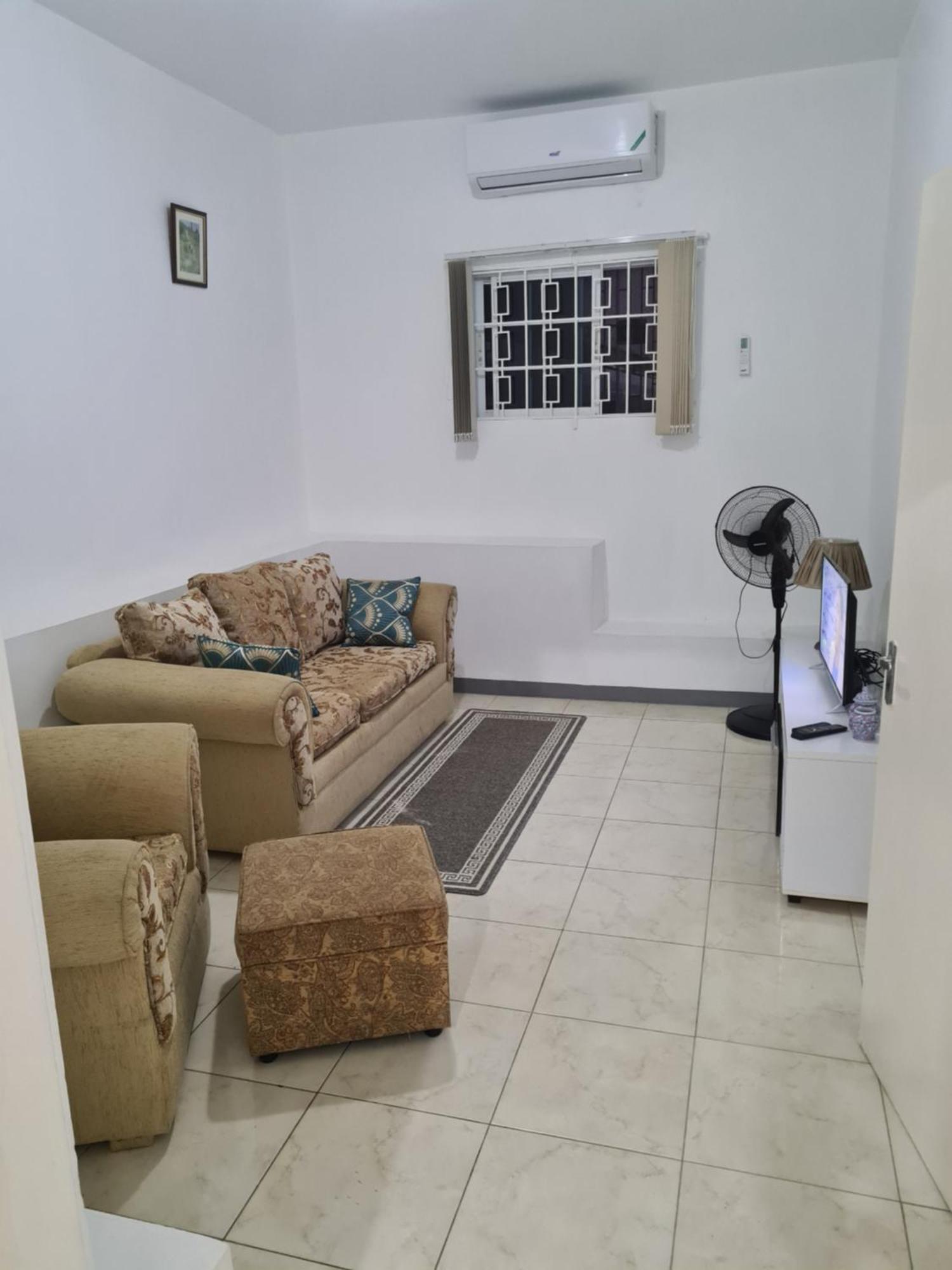 La Rose Apartment *