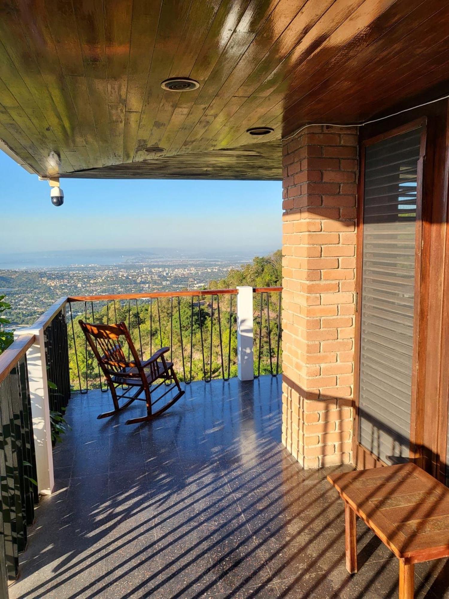 Bed & Breakfast Tranquility Estate Kingston