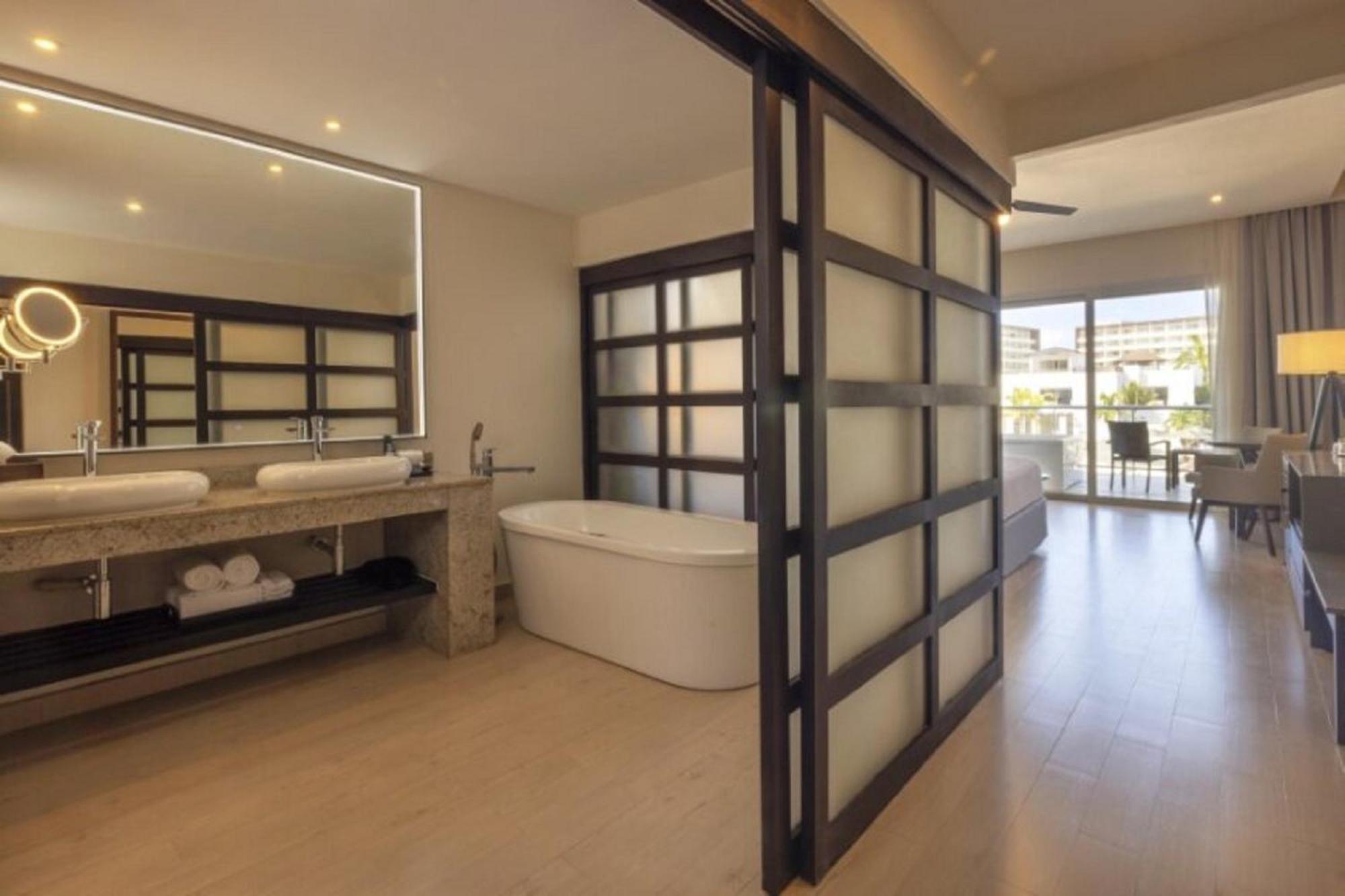 Resort Hideaway At Royalton Blue Waters, An Autograph Collection - Adults Only Falmouth