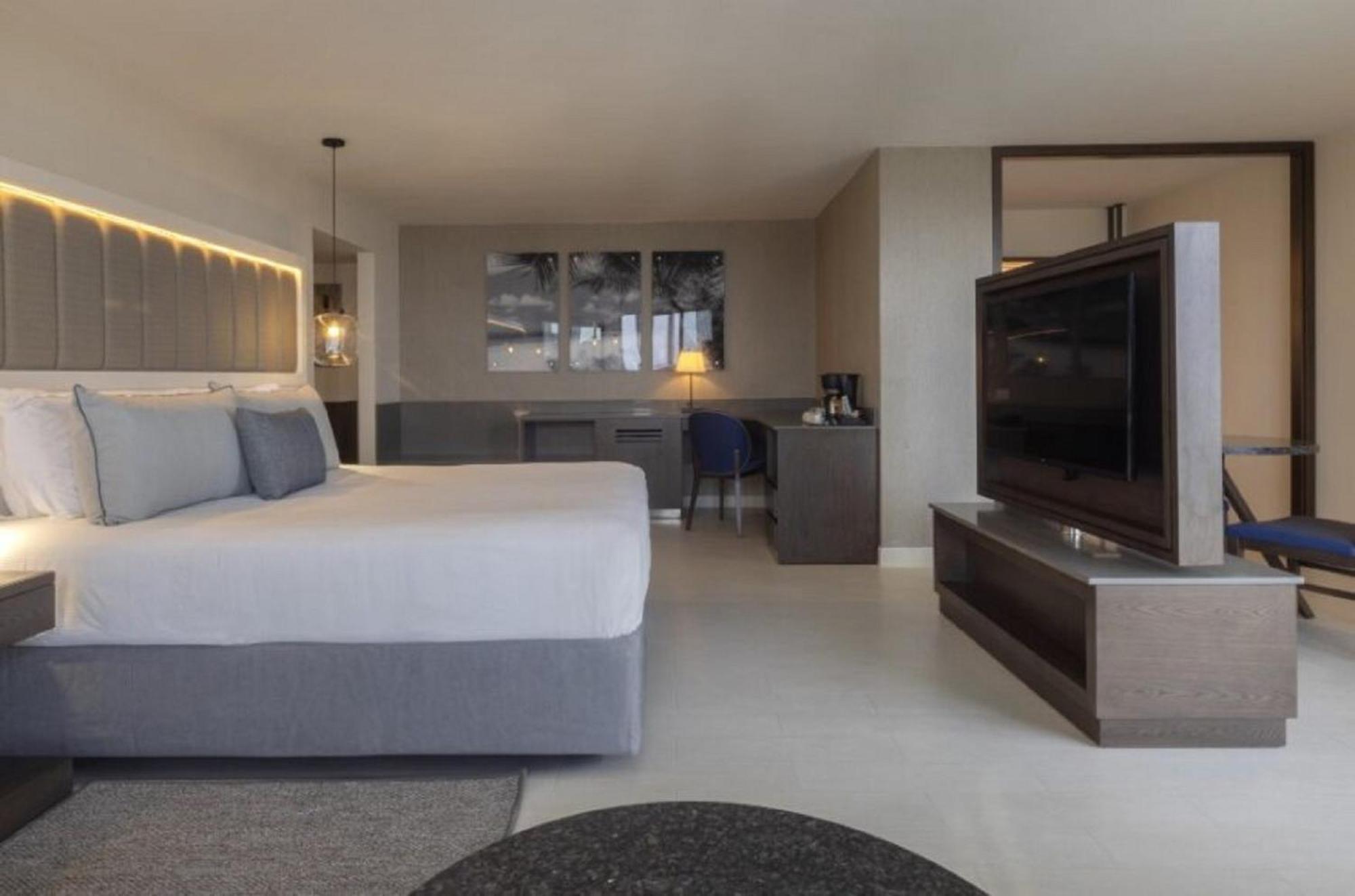 Resort Hideaway At Royalton Blue Waters, An Autograph Collection - Adults Only Falmouth