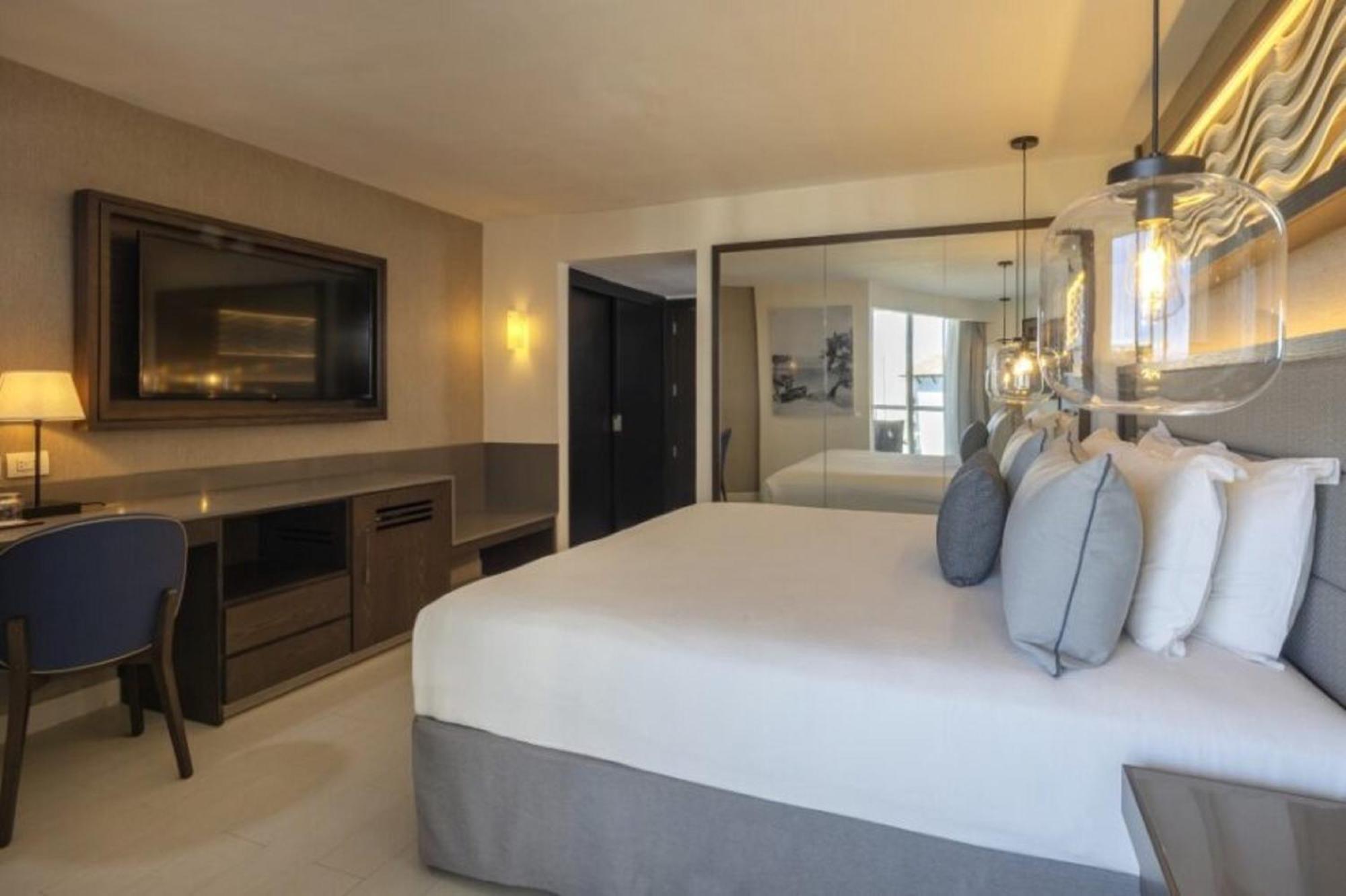 Hideaway At Royalton Blue Waters, An Autograph Collection - Adults Only
