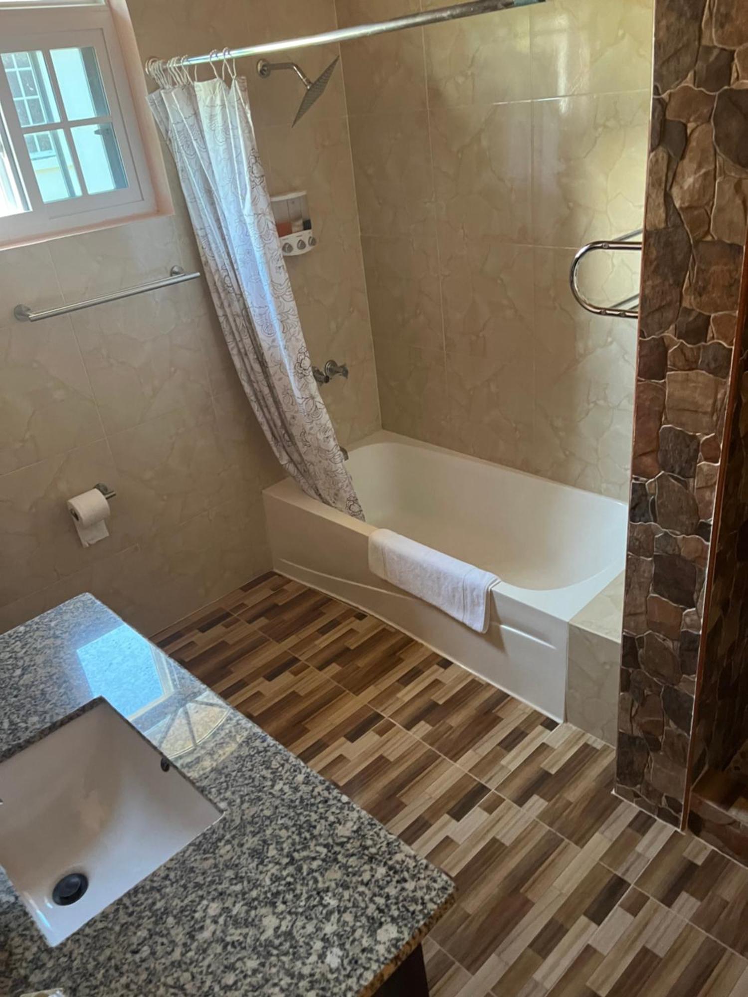 Lagardan Ocean View 3*