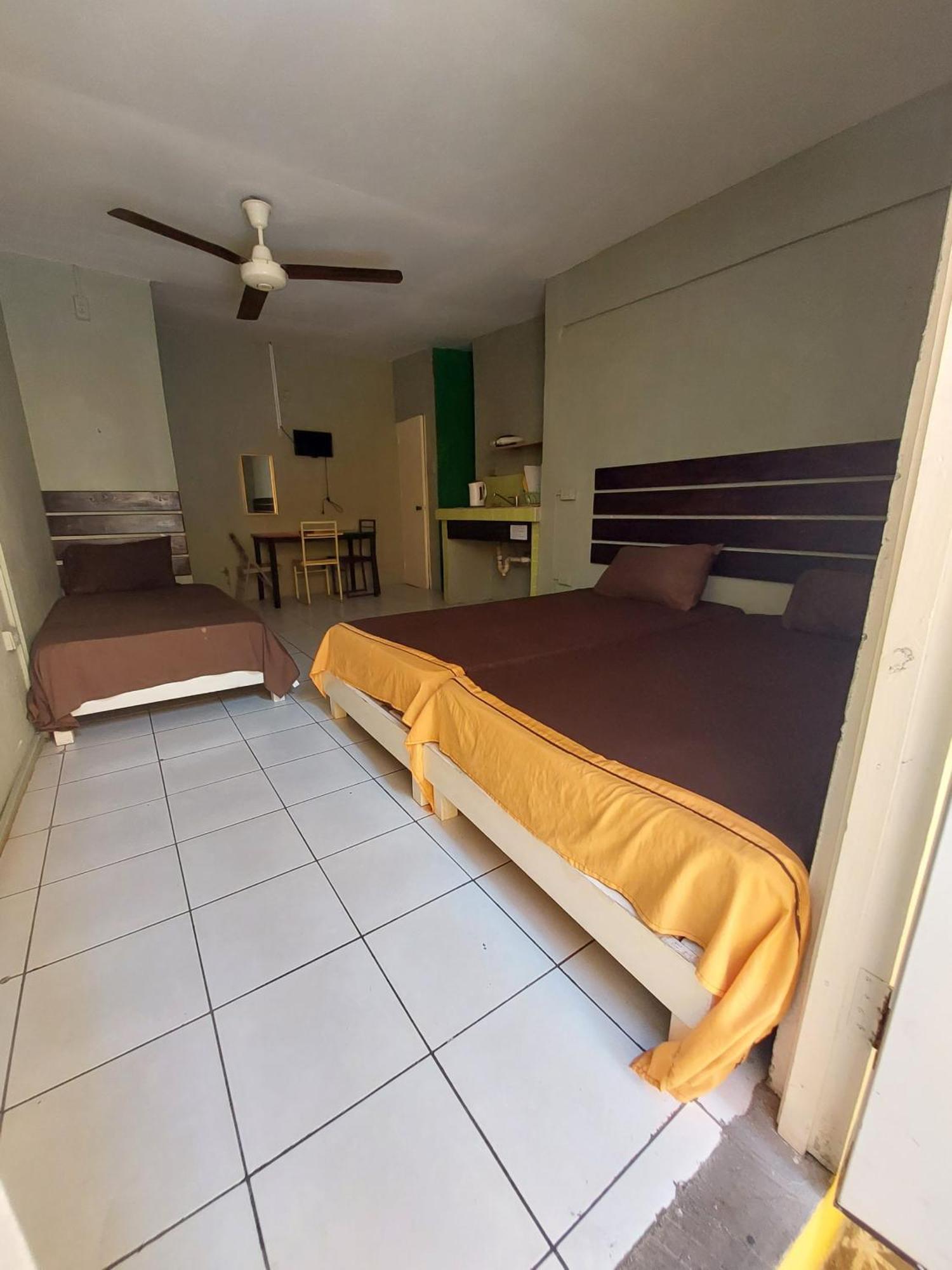 Labrish Guest house 2*