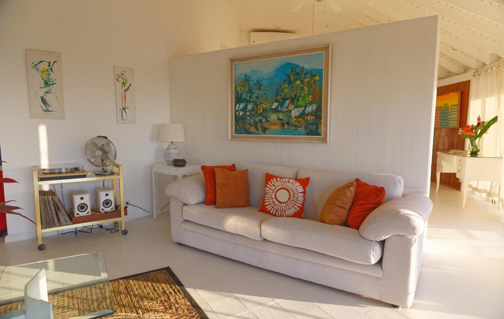 The Fan Apartment *
