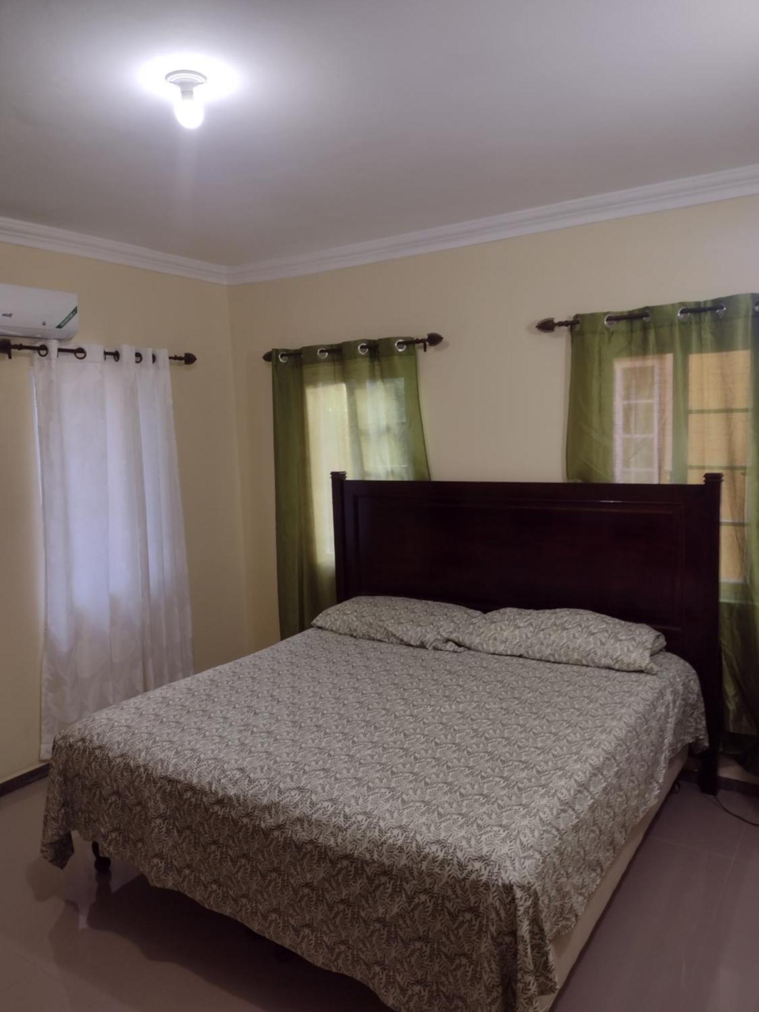 Travellers Nest Runaway Bay