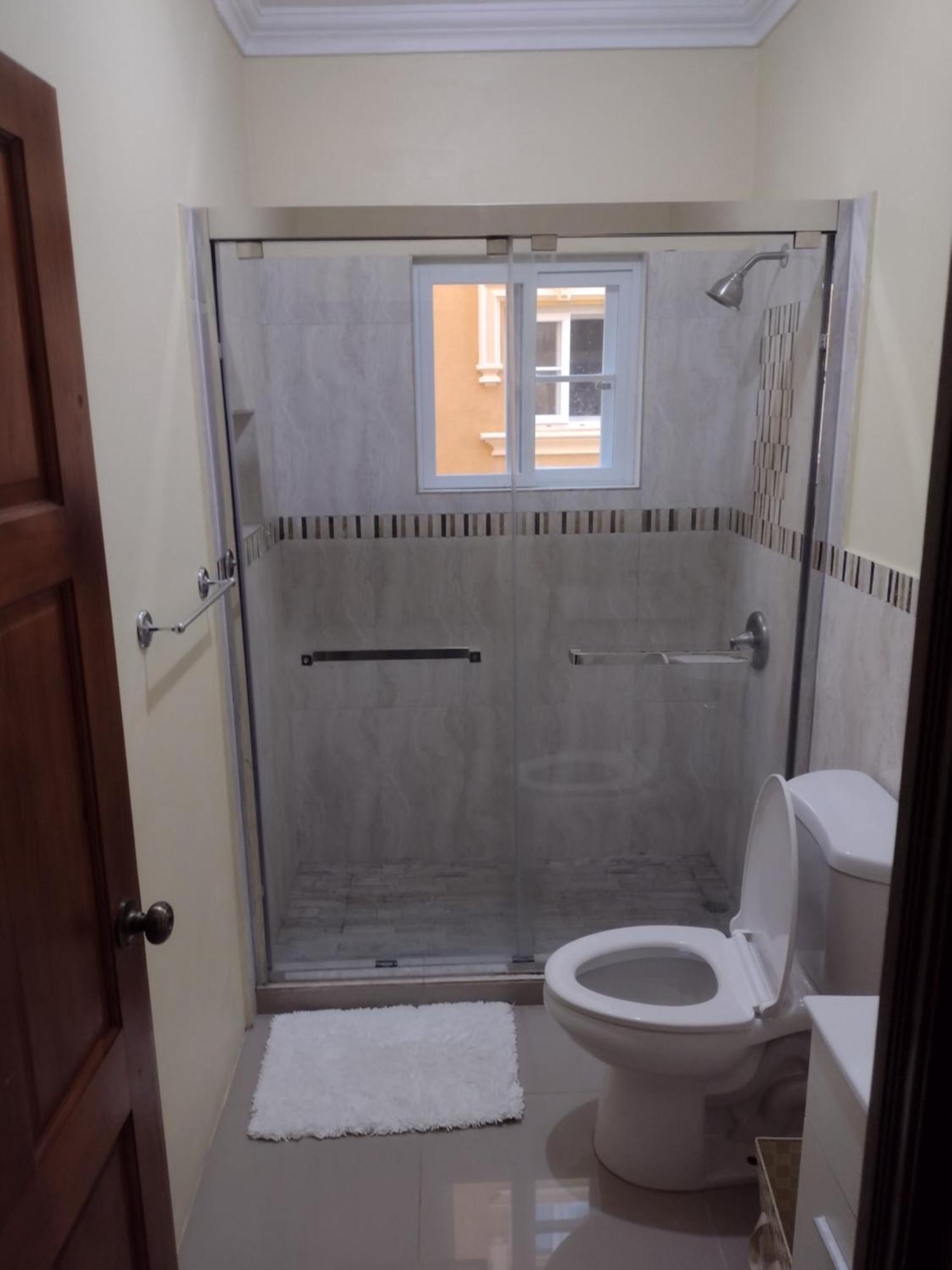 Hotel Travellers Nest 5*
