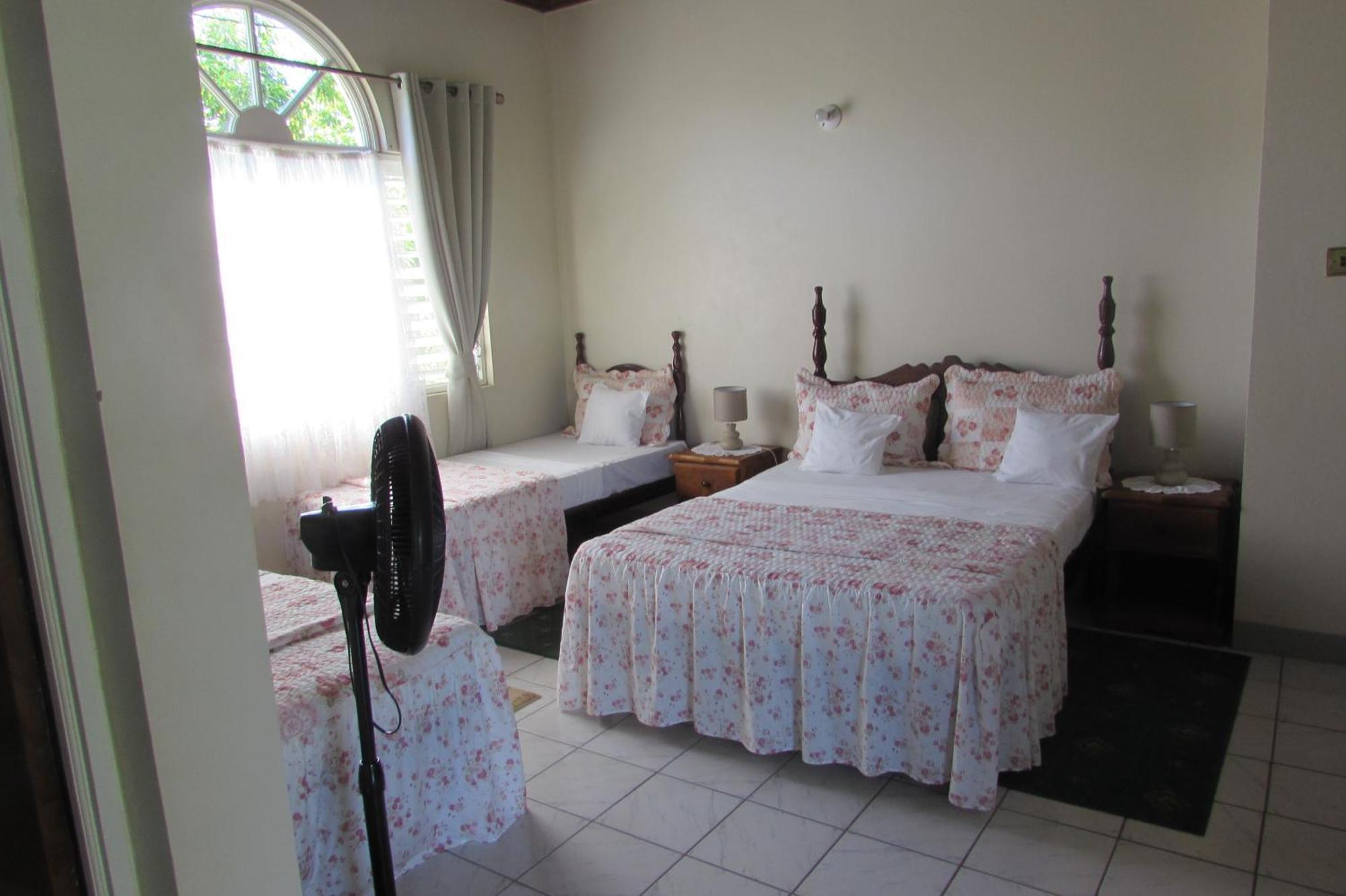 Nelsons Retreat Guest house