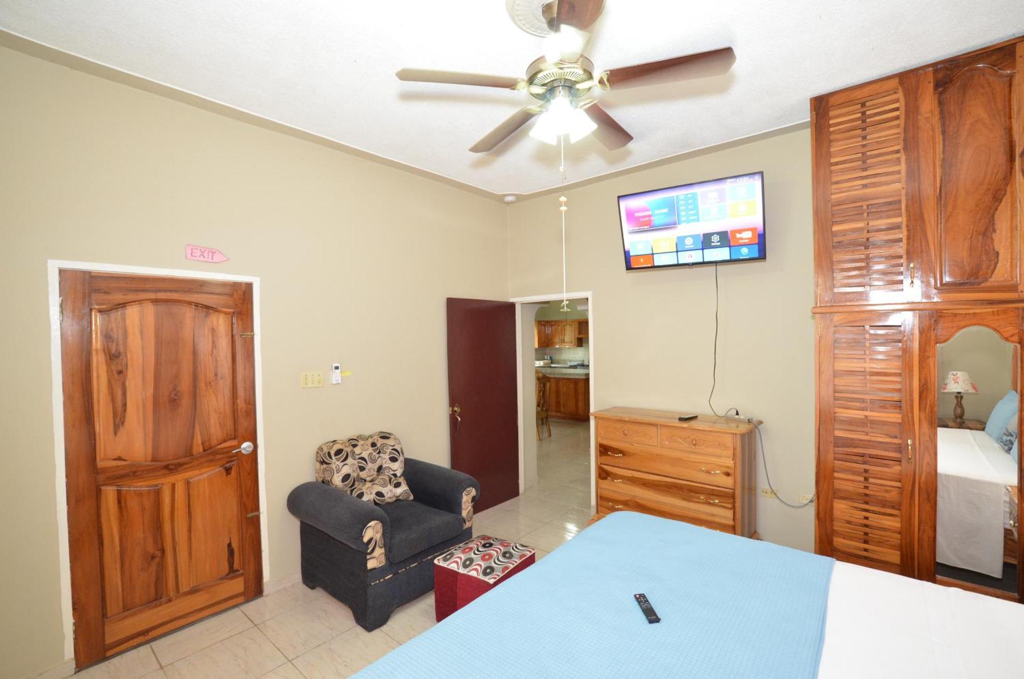 Cozy Locale - Gold Guest house 3*