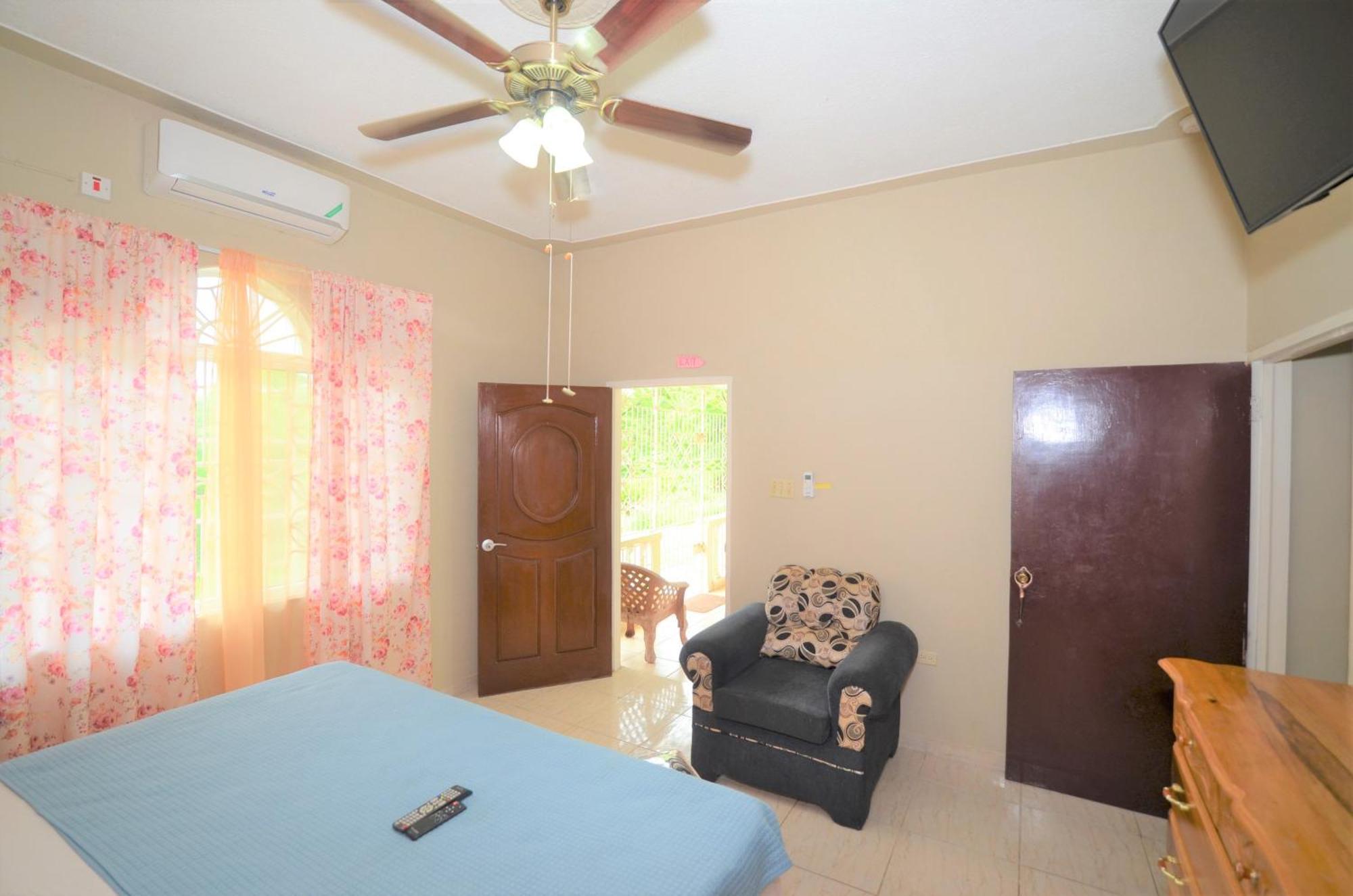 Guest house Cozy Locale - Gold 3*