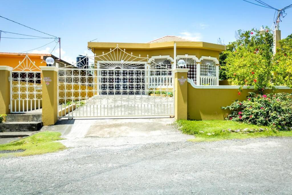 Guest house Cozy Locale - Gold