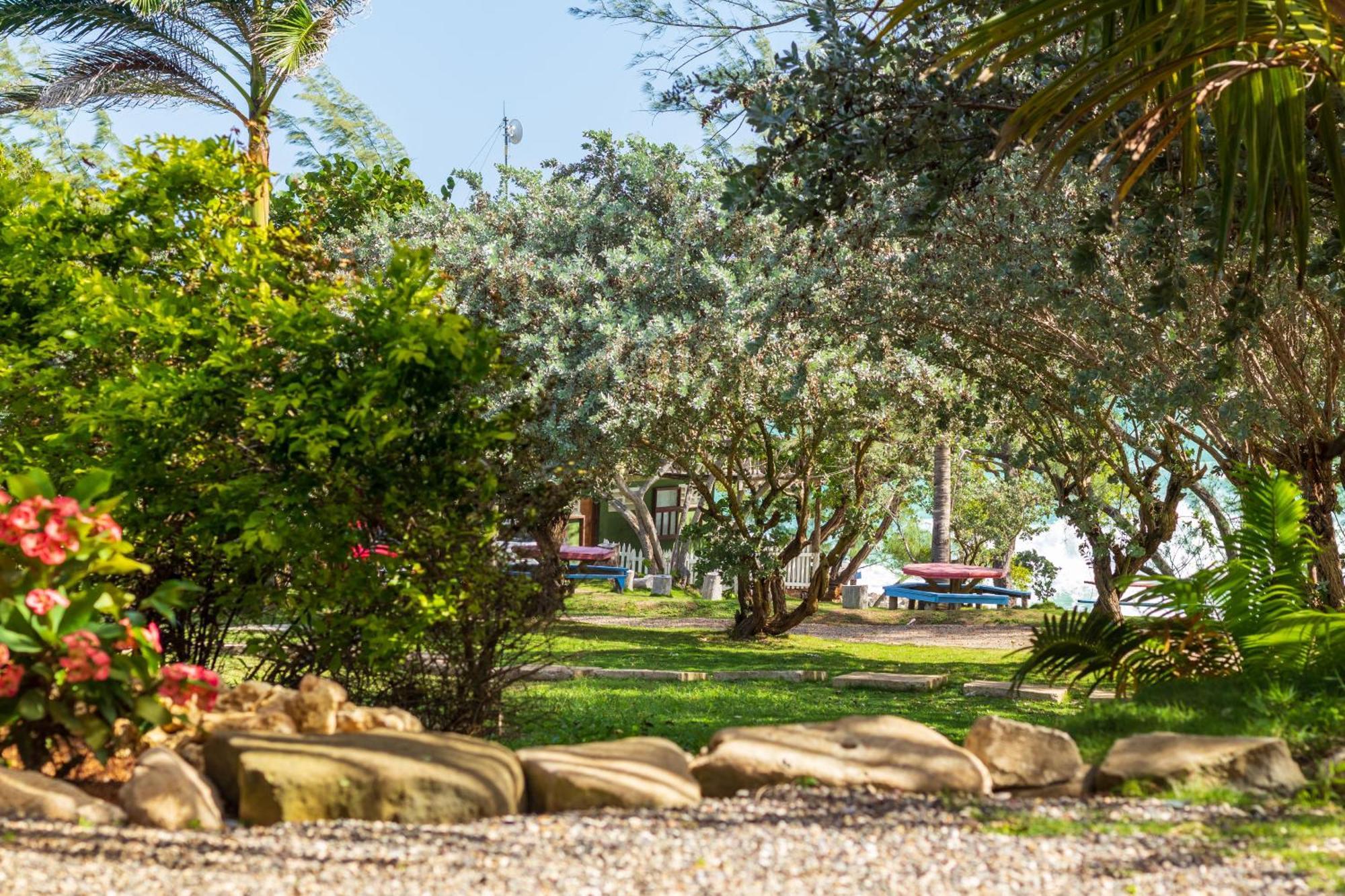 Strawberry Fields Together Inn Robins Bay