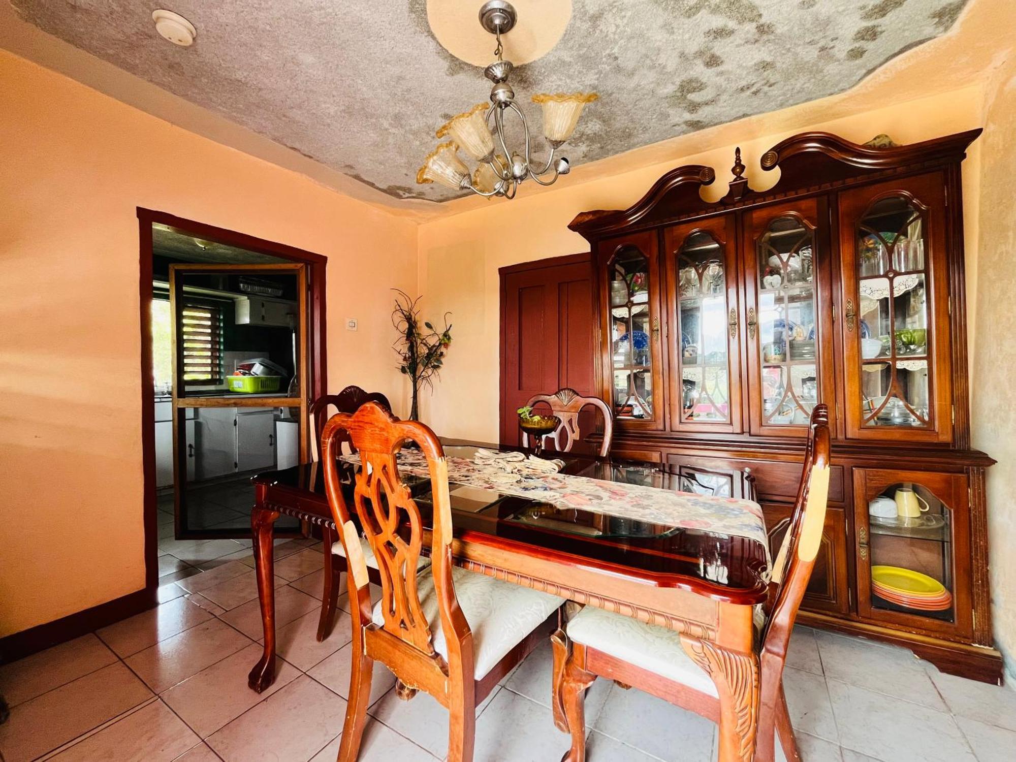 Bed & Breakfast Nine Miles Cultural Hangouts And Tours *