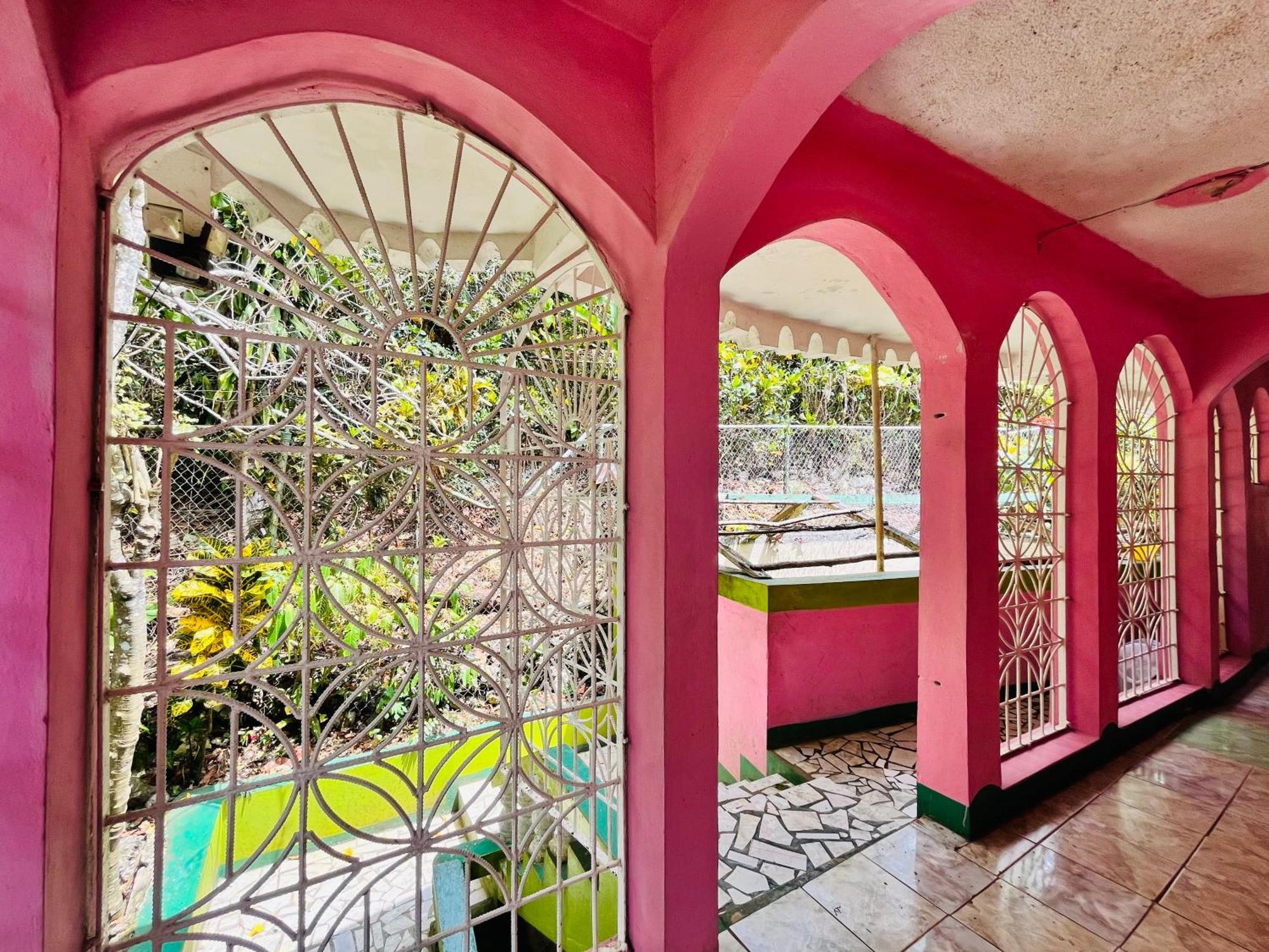 Bed & Breakfast Nine Miles Cultural Hangouts And Tours Stepney