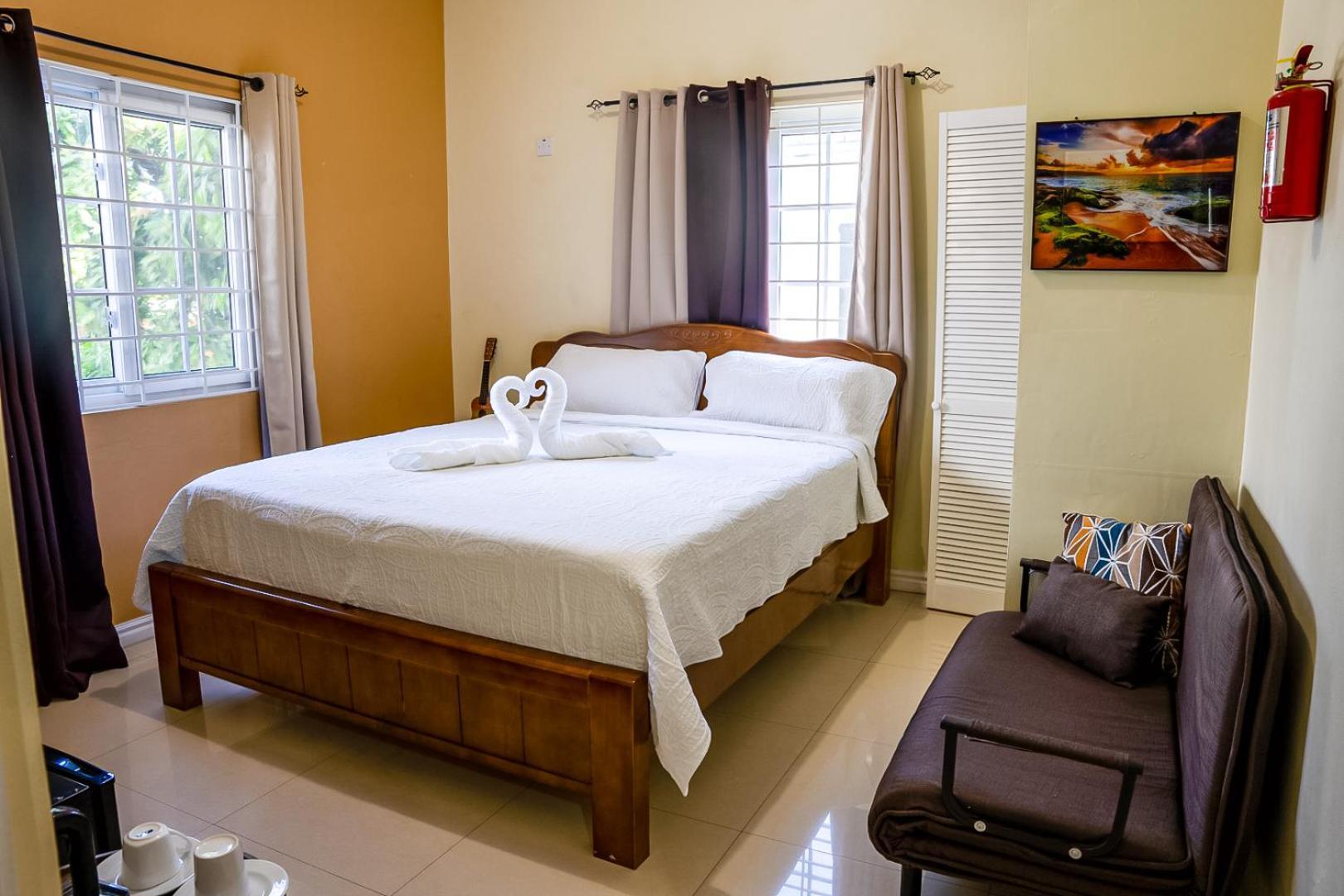 Incognito Culture Bed & Breakfast Kingston