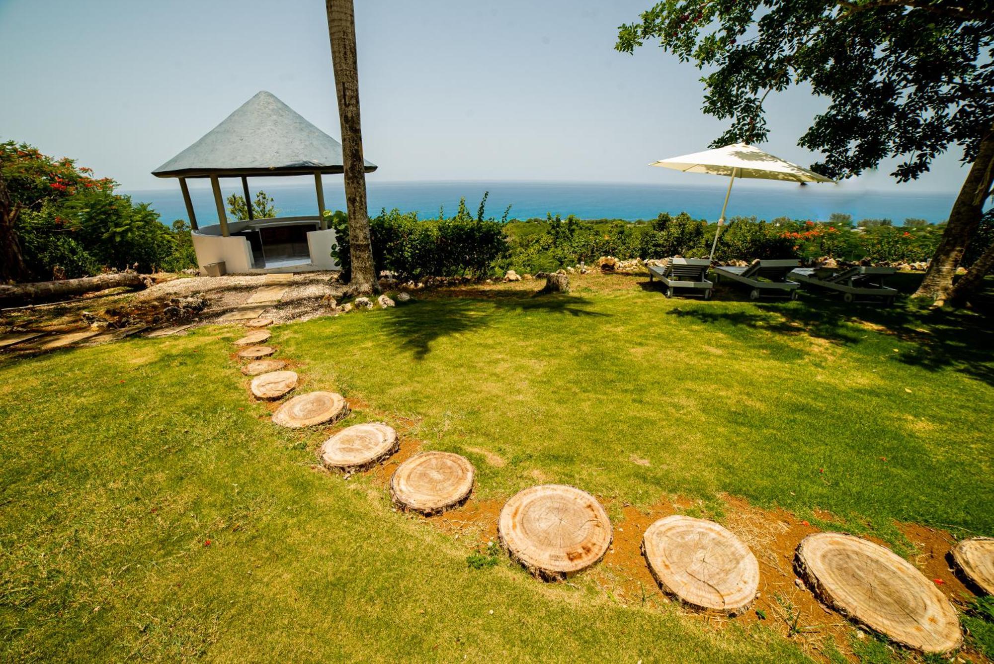 Guest house High Life & Negril