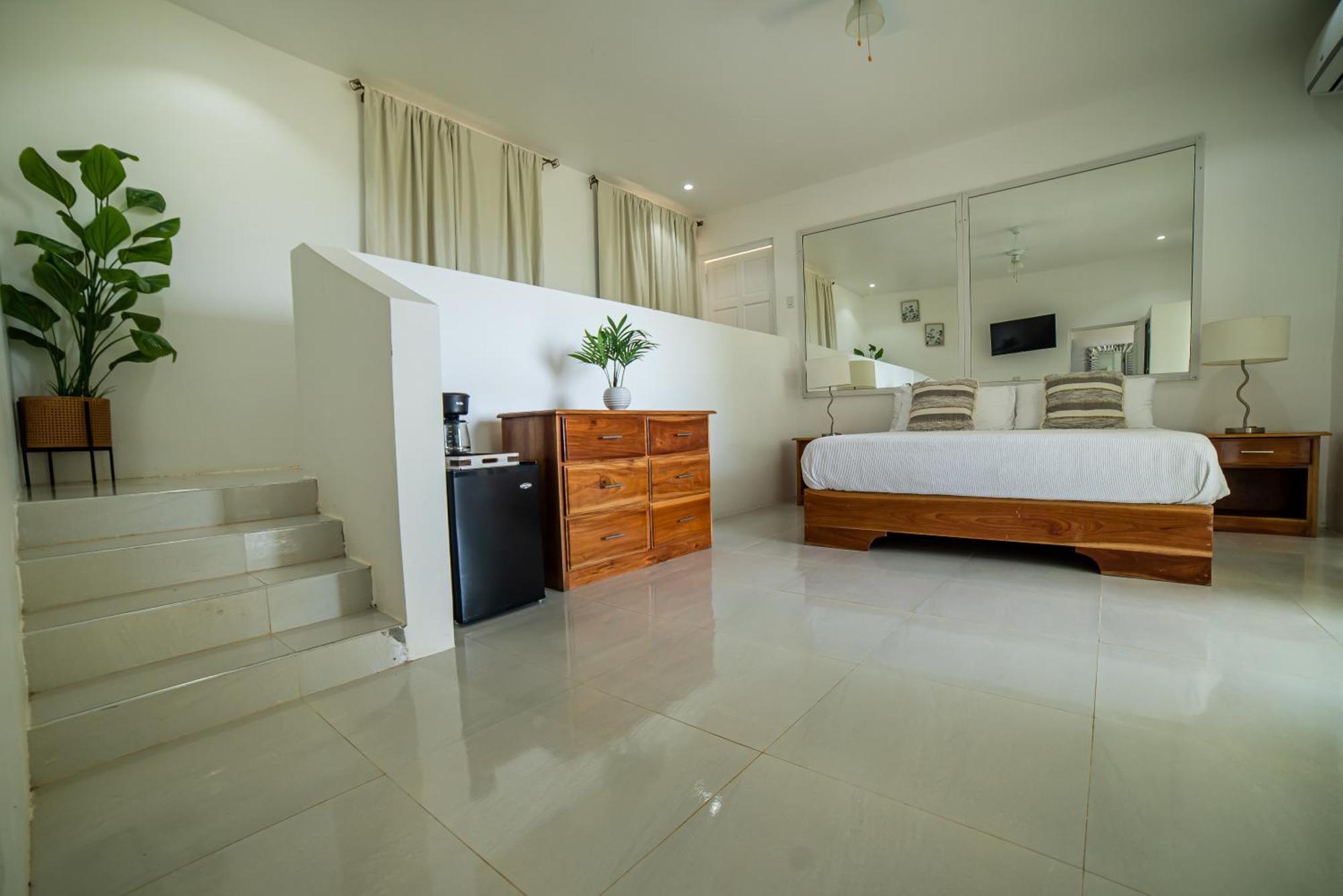 High Life & Guest house Negril