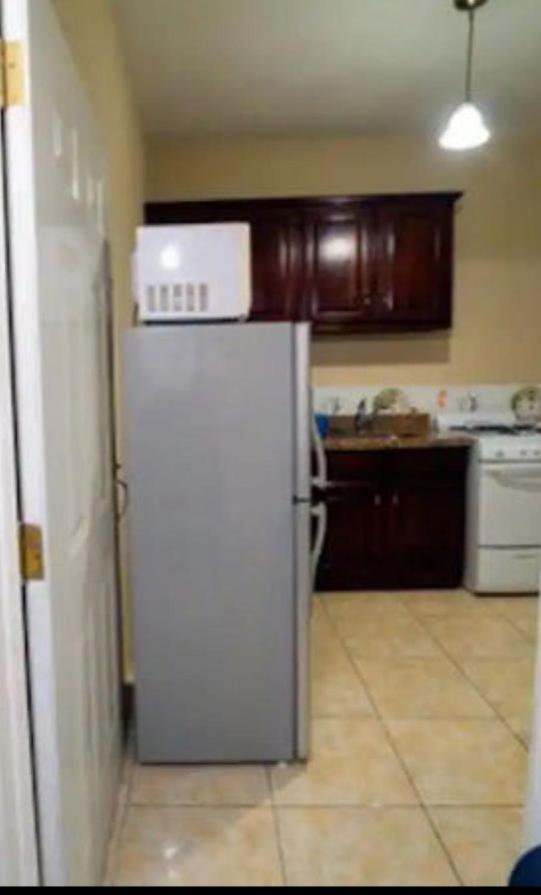 Guest house 24 Edwards Ave ,runaway Bay Jamaica 6