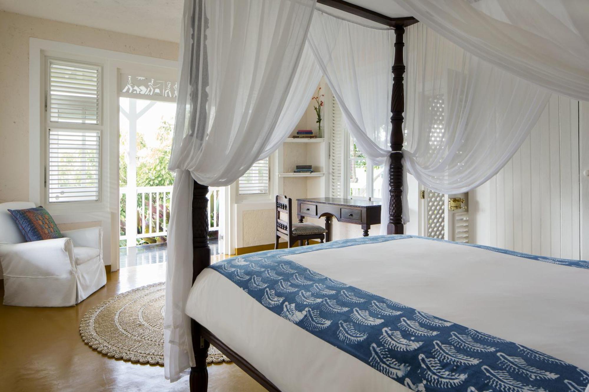 Strawberry Hill 3*