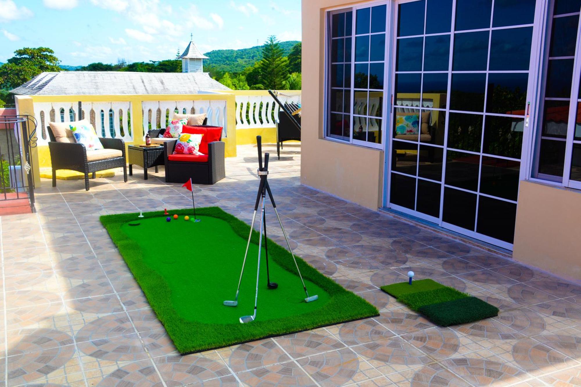 Takuma Boutque & Villa Montego Bay
