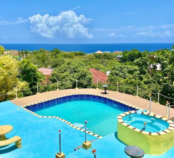 876 Oasis - A Private Oceanview