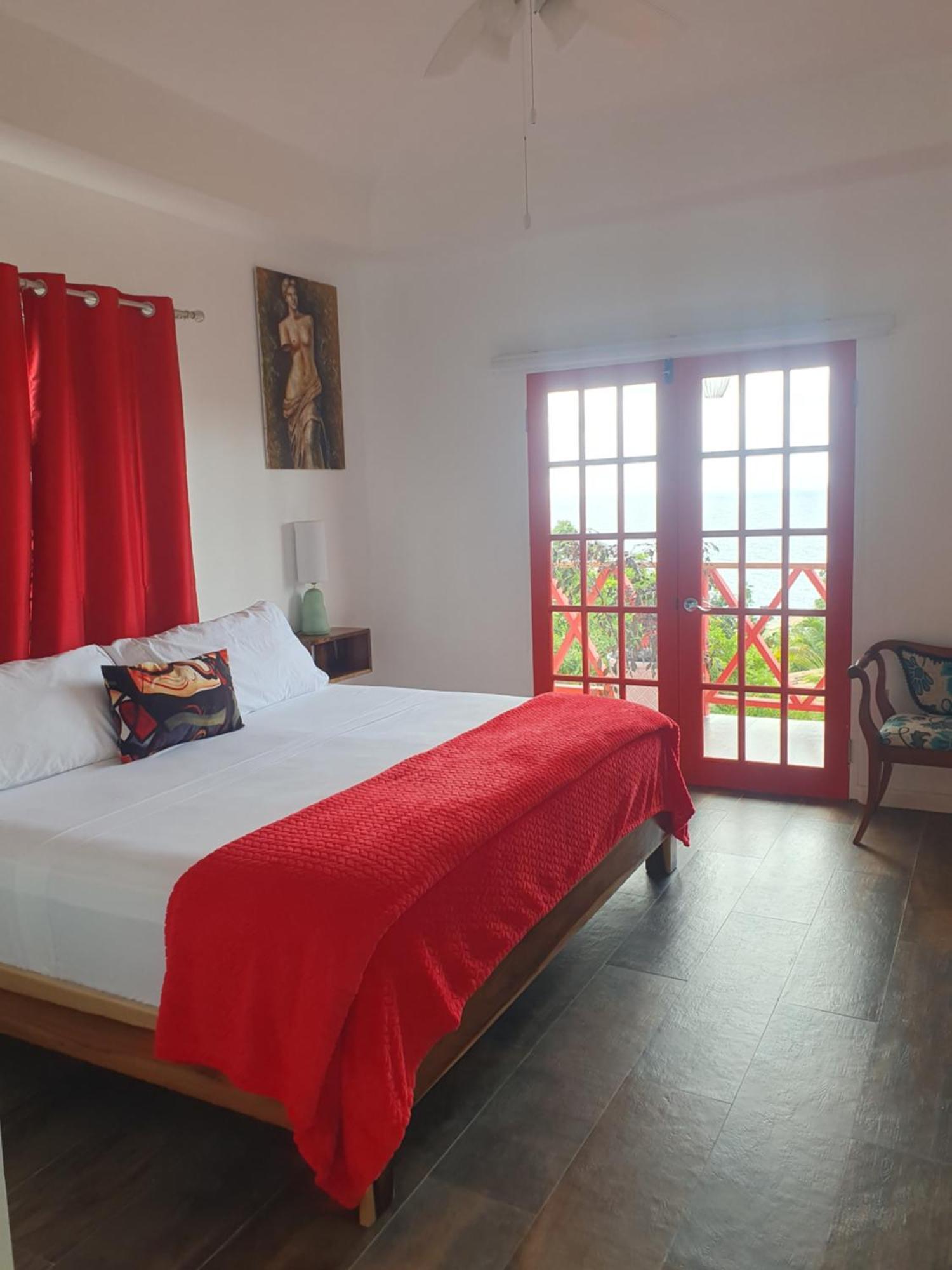 Apartamento Kai's Place At Tim Pappies 3rd Floor Luxury