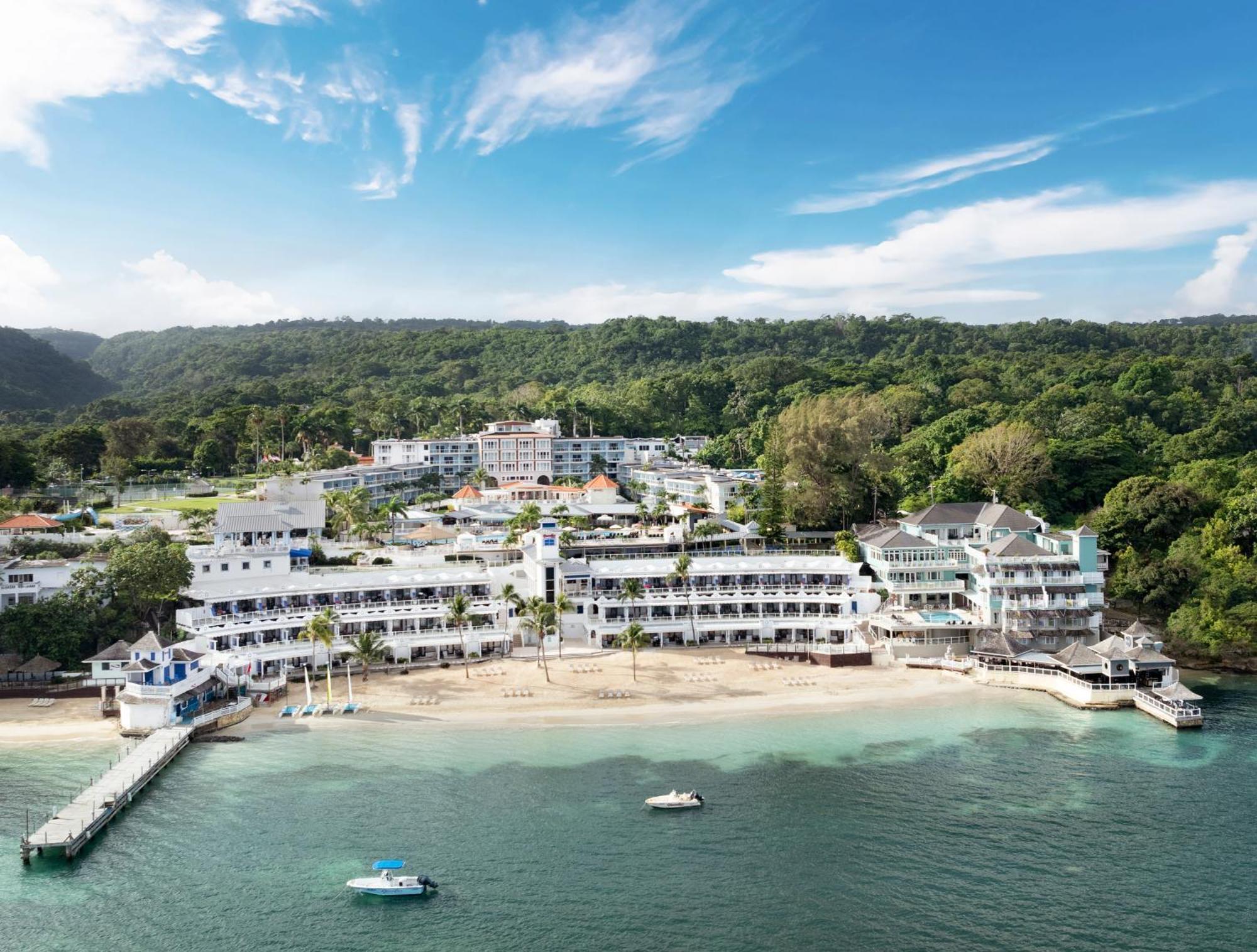 Beaches A & Golf 4*