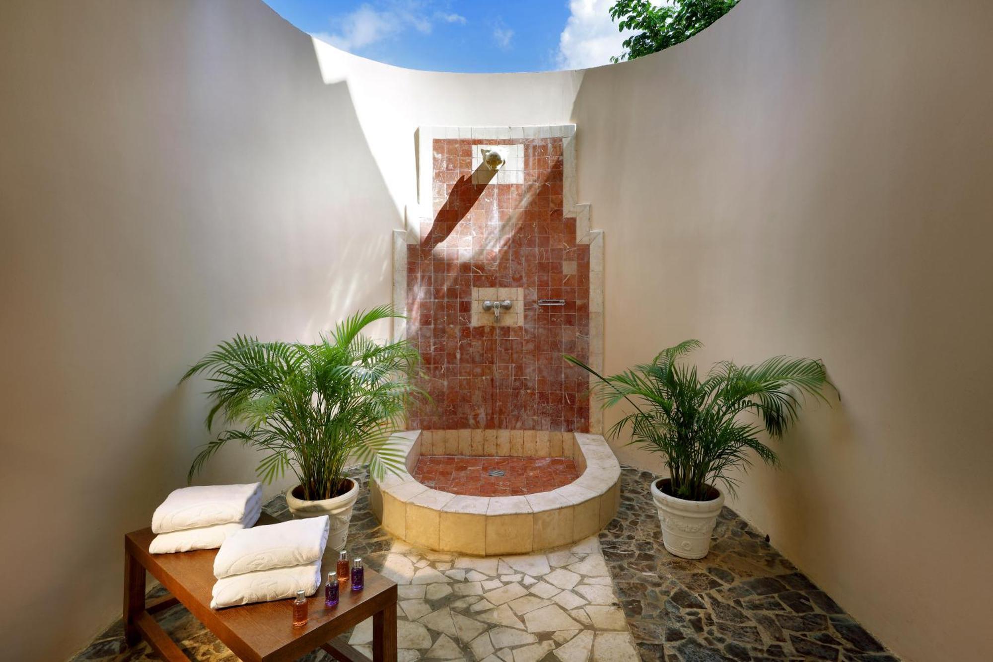 Resort Grand Palladium Lady Hamilton &