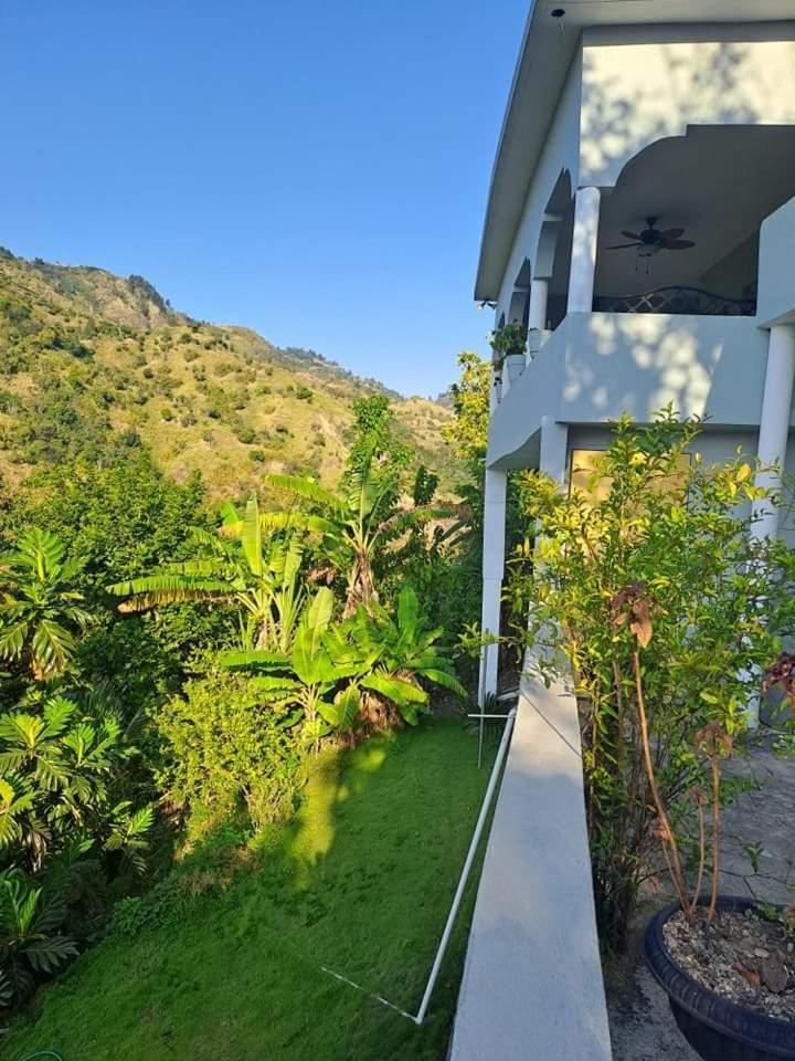 Cassy's Child's Guest house