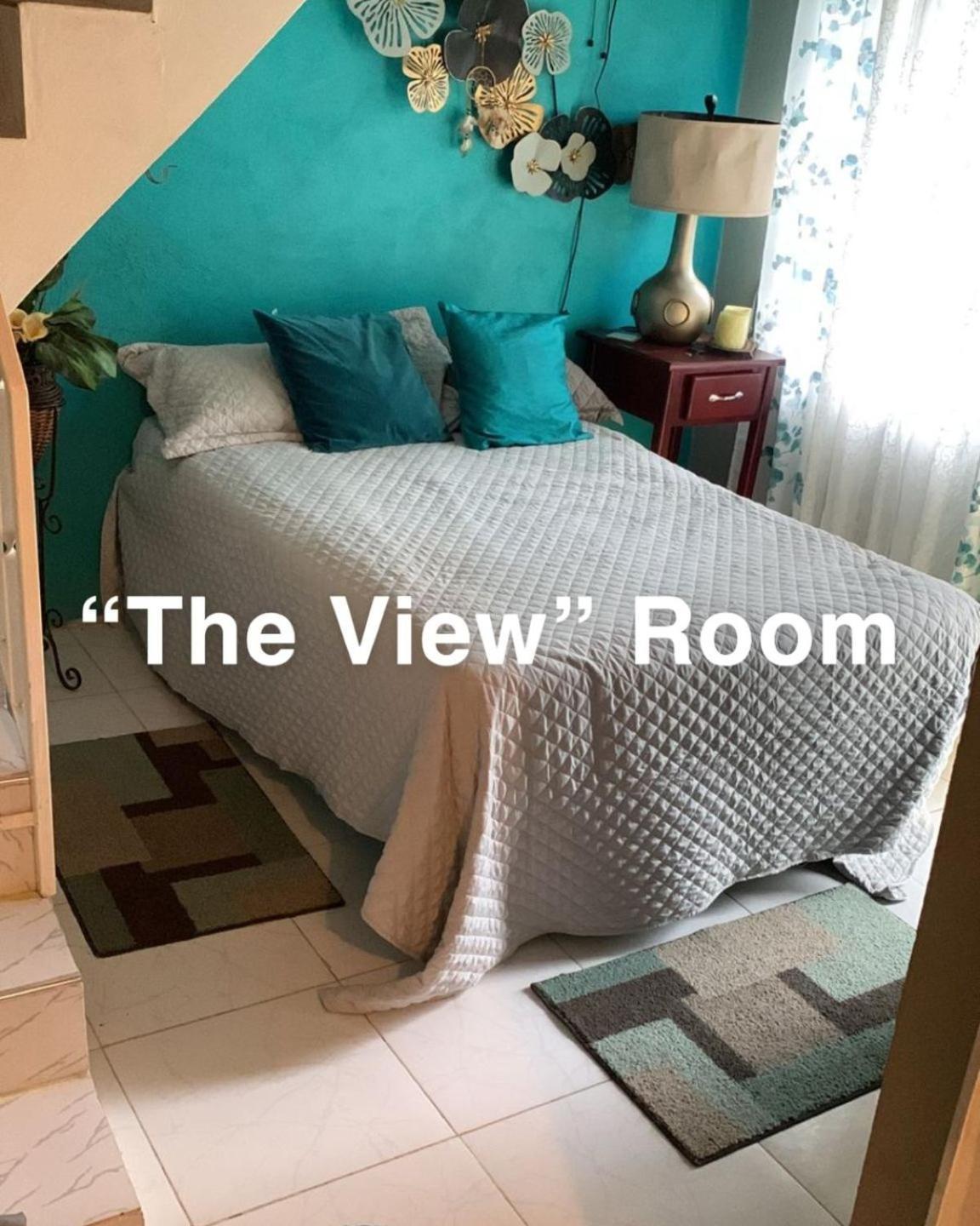 Cassy's Child's Guest house Kingston