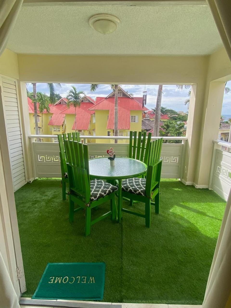 1 Bedroom Penthouse 63 At Mystic Ridge * Ocho Rios