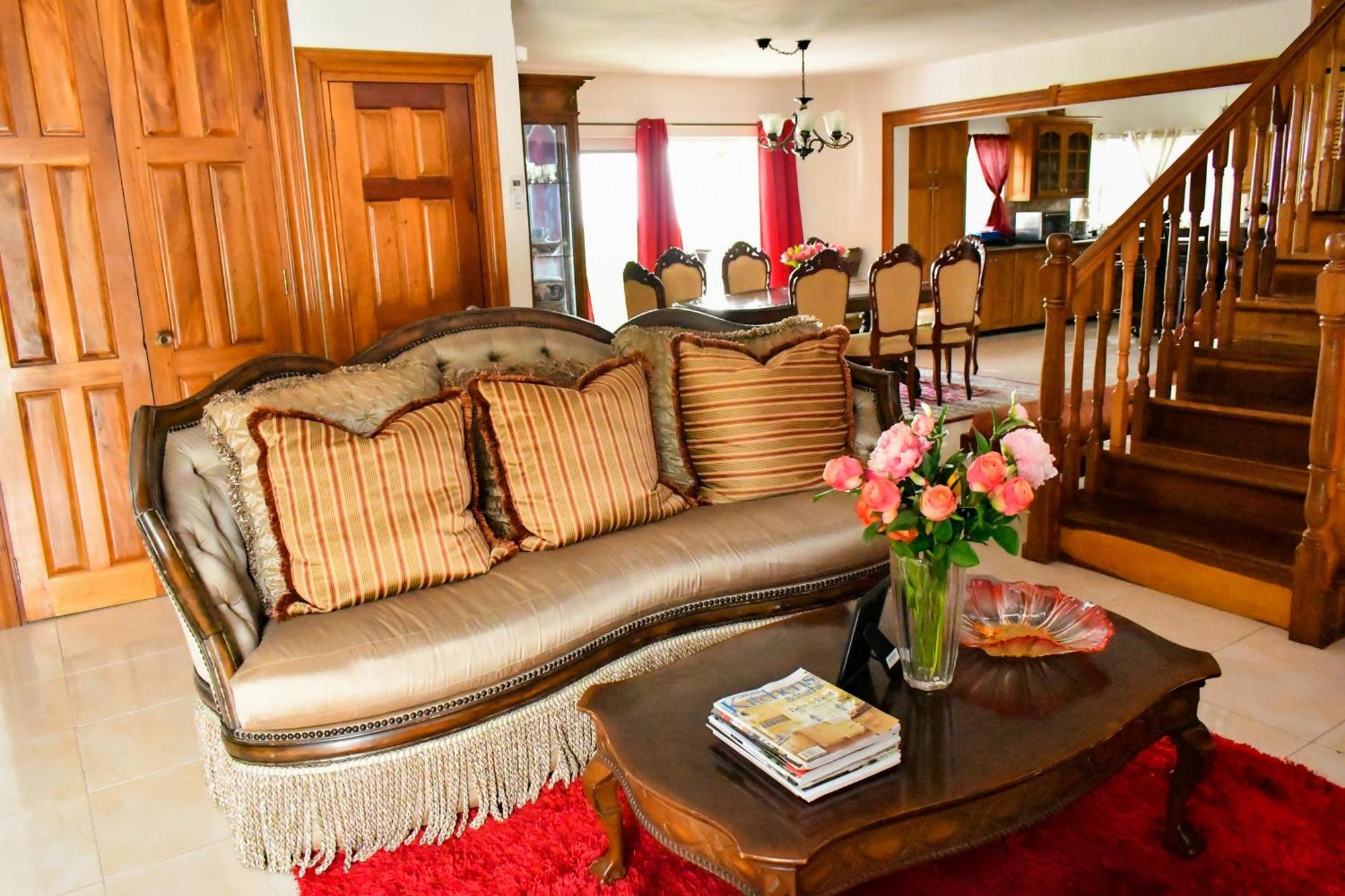 Spring Valley Inn