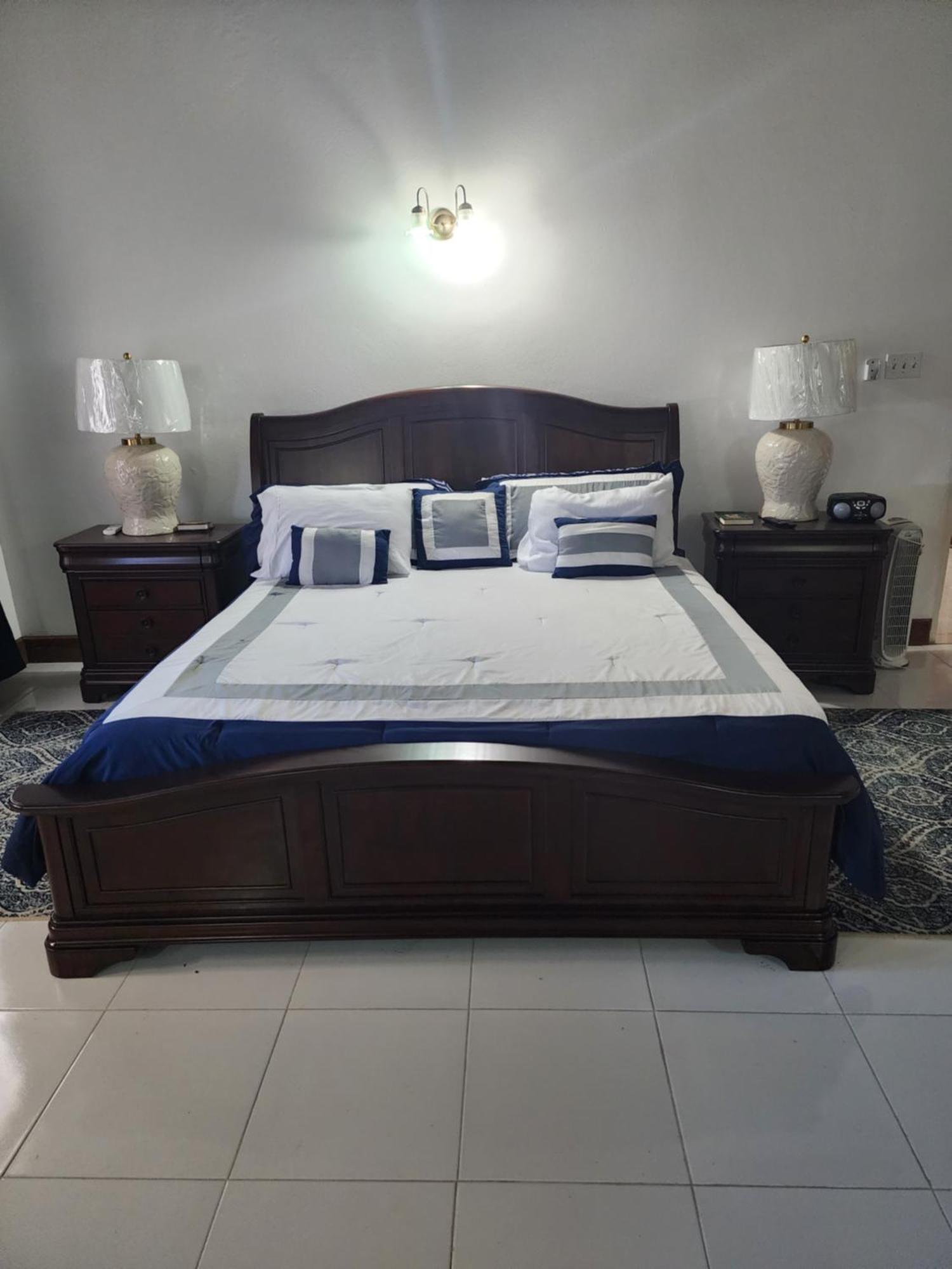 Inn Spring Valley St Mary