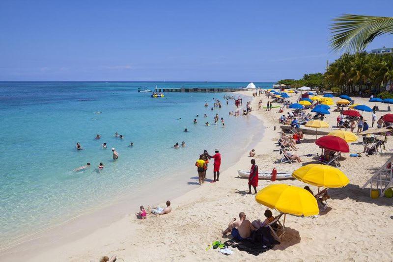 Hospitality Expert Bts 3 - Pool & Bar * Montego Bay