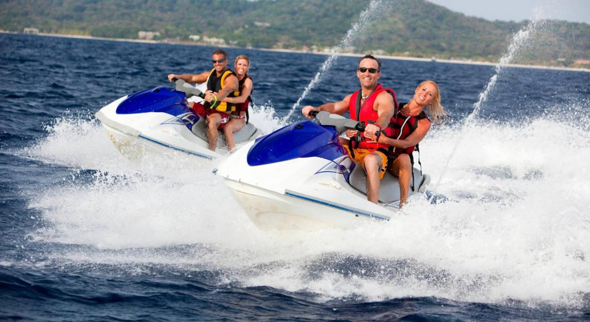 Oceanbreeze Jamaica Penthouse, 7-minute Walk To Apartamento Ocho Rios
