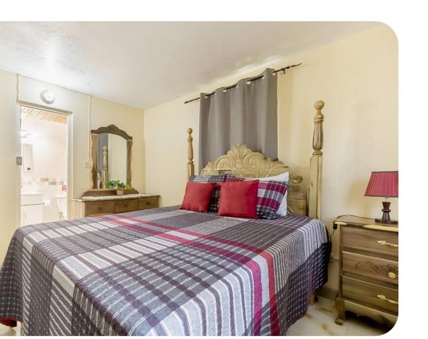 Irie Getaway 3 Bedroom 3 Bathroom Runaway Bay
