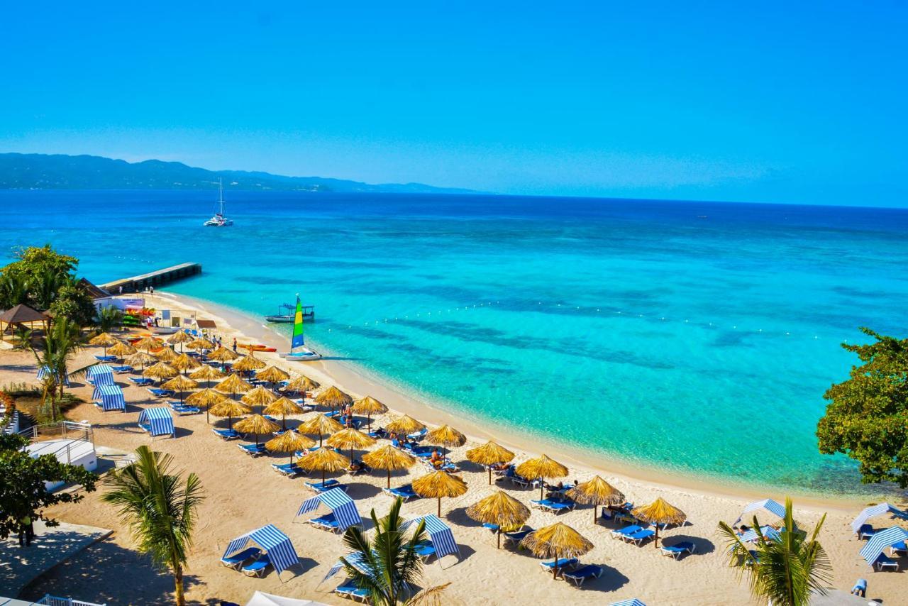 Grand Decameron Cornwall Beach, A Trademark All-Inclusive Resort Resort 4*